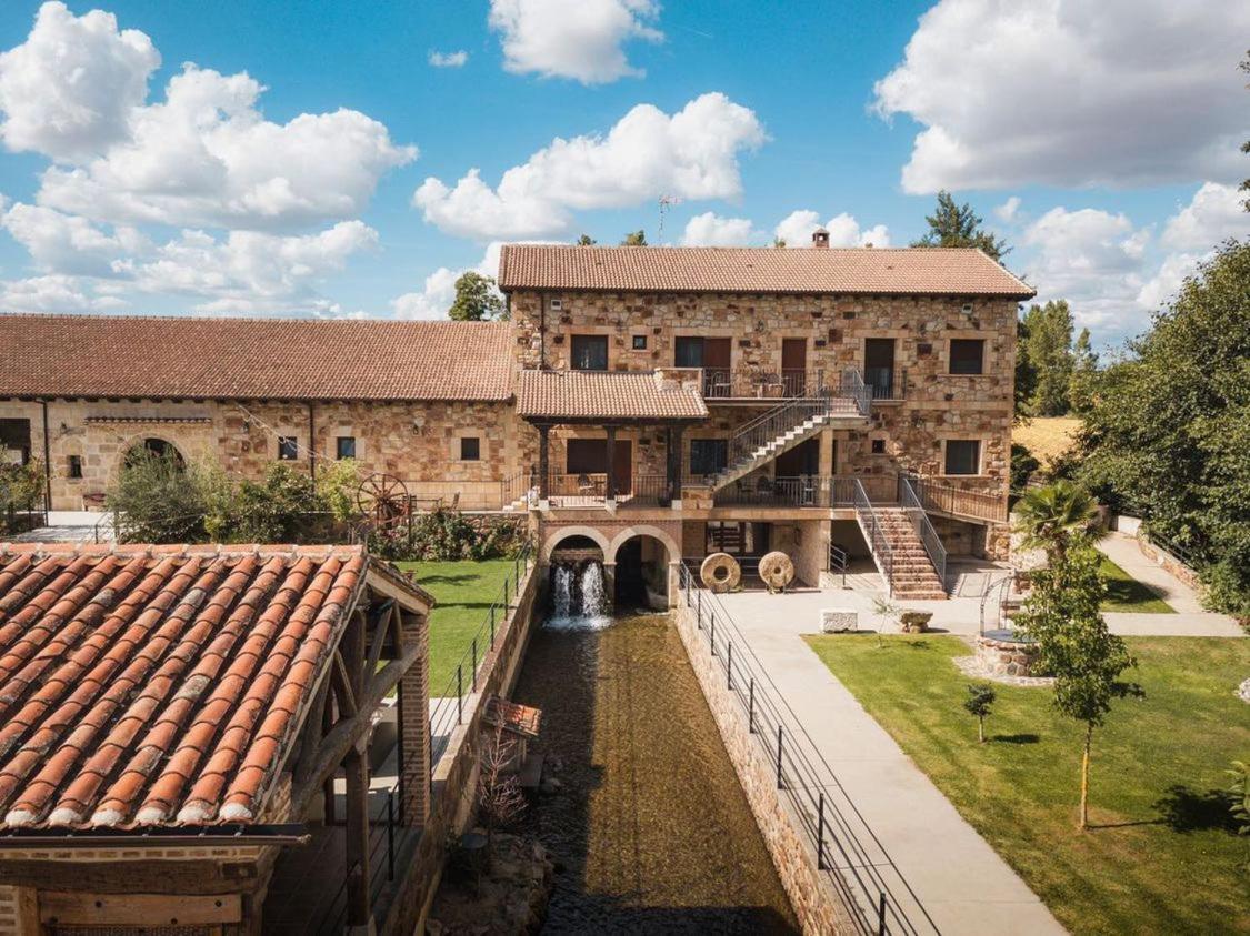 Apartamentos La Fabrica Villaluenga de la Vega Екстер'єр фото
