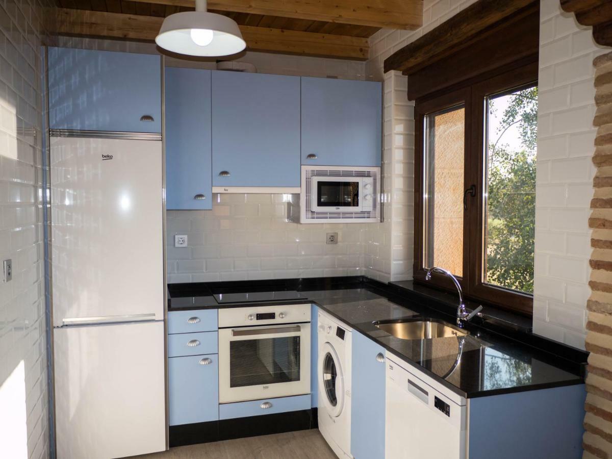 Apartamentos La Fabrica Villaluenga de la Vega Екстер'єр фото