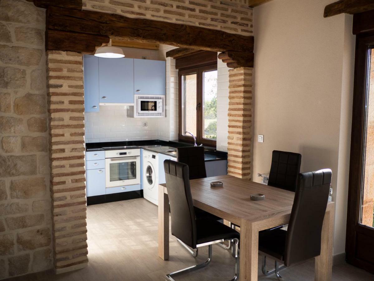 Apartamentos La Fabrica Villaluenga de la Vega Екстер'єр фото
