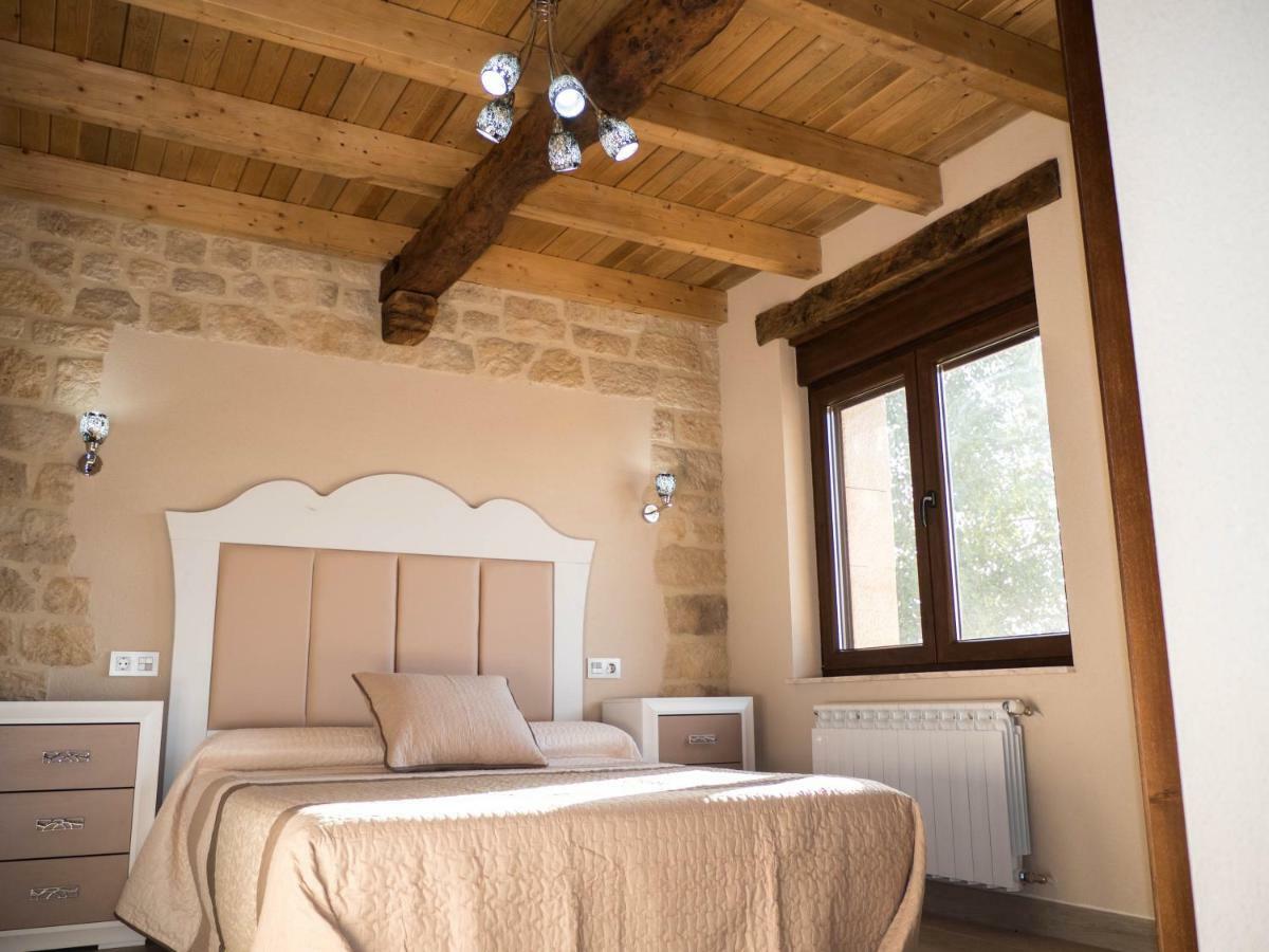 Apartamentos La Fabrica Villaluenga de la Vega Екстер'єр фото