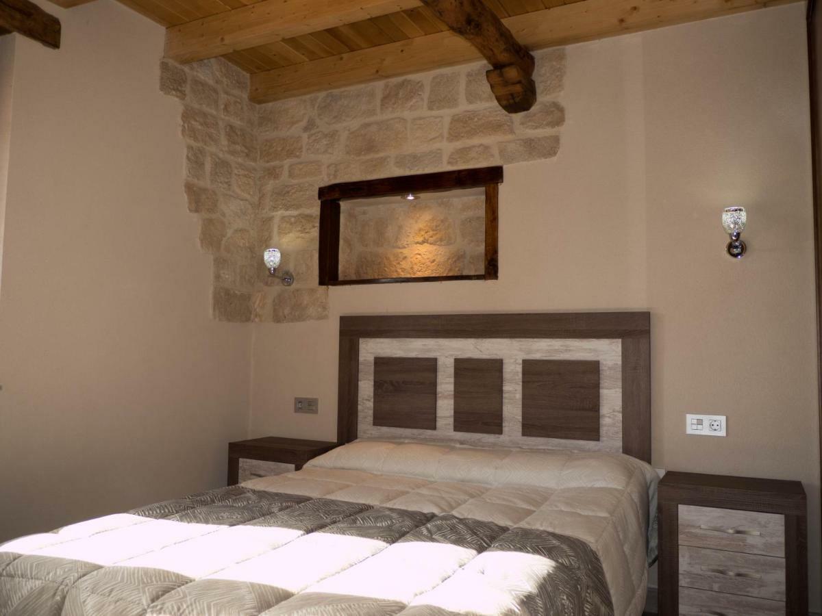 Apartamentos La Fabrica Villaluenga de la Vega Екстер'єр фото