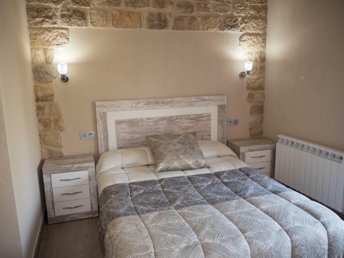 Apartamentos La Fabrica Villaluenga de la Vega Екстер'єр фото