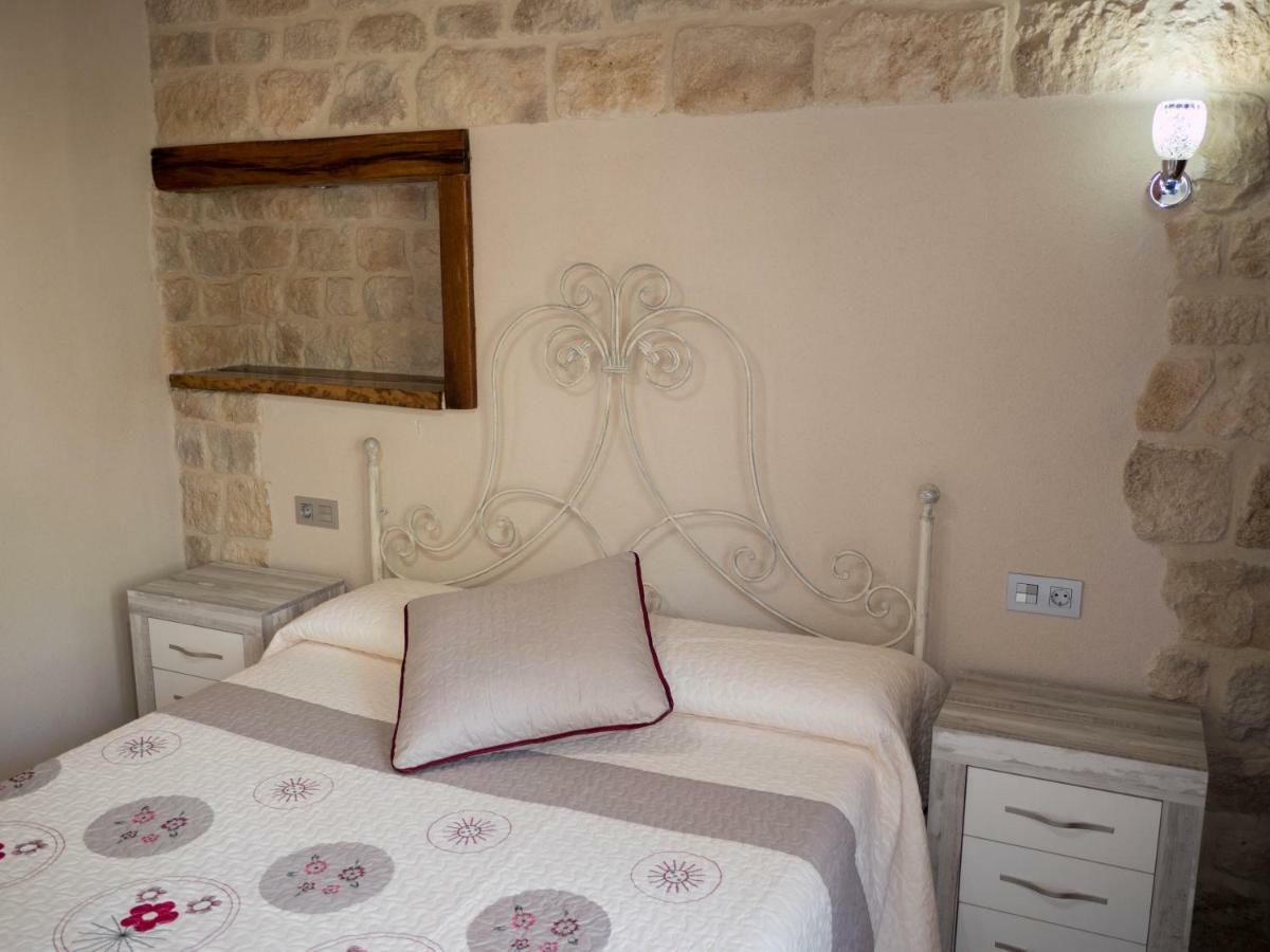 Apartamentos La Fabrica Villaluenga de la Vega Екстер'єр фото